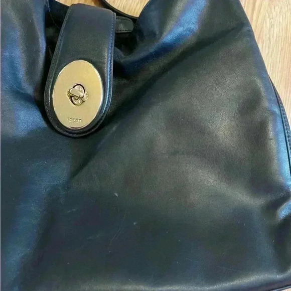 Coach solid black leather gold hardware 3 section shoulder bag purse - Picture 14 of 15
